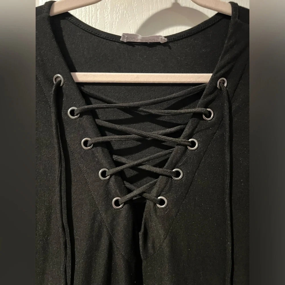 Doo B Doo B black dress with lace up front sz Large - Picture 2 of 5